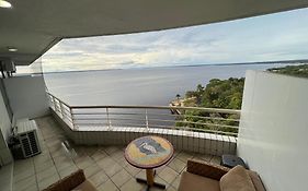 Apartamento no tropical executive hotel com varanda, 1 cama de casal e 2 camas de solteiro
